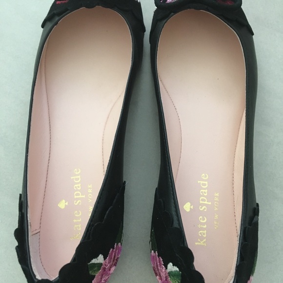 Kate Spade ♠️ Floral Black Shoes - Picture 5 of 6